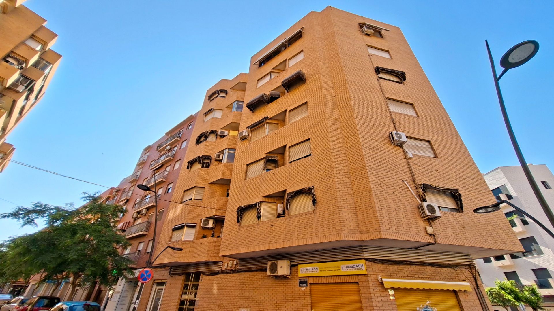 Vista exterior de Piso de alquiler en San Vicente del Raspeig / Sant Vicent del Raspeig con Terraza, Amueblado y Lavadora