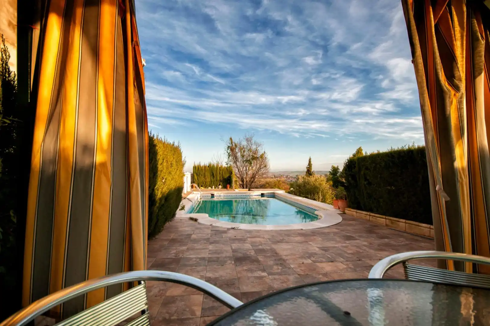 Piscina de Finca rústica en venta en Almodóvar del Río con Aire acondicionado, Jardín privado y Piscina