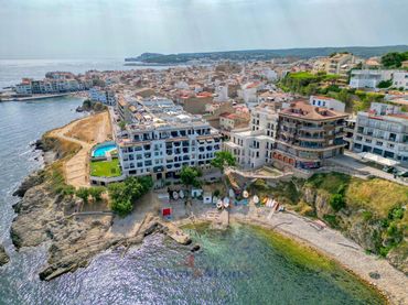 Apartment with lift for sale in Nucli Antic