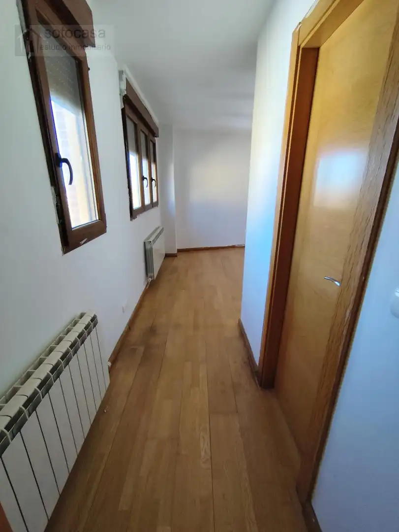 Casa adosada en venda en Corcos amb Calefacció