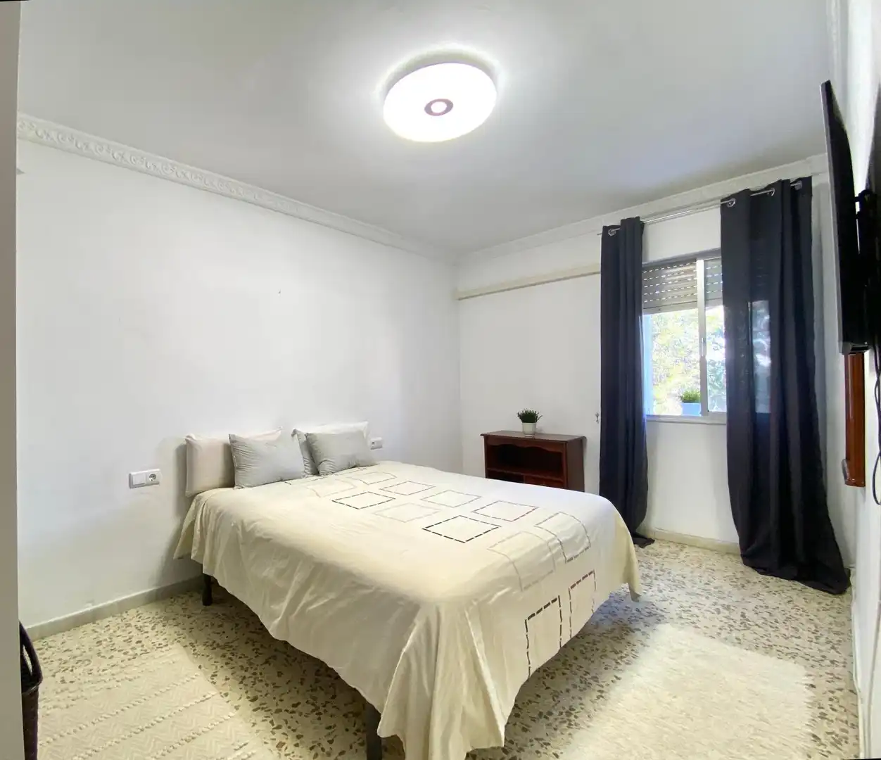 Habitación de Piso en venta en Sanlúcar de Barrameda con Aire acondicionado y Balcón