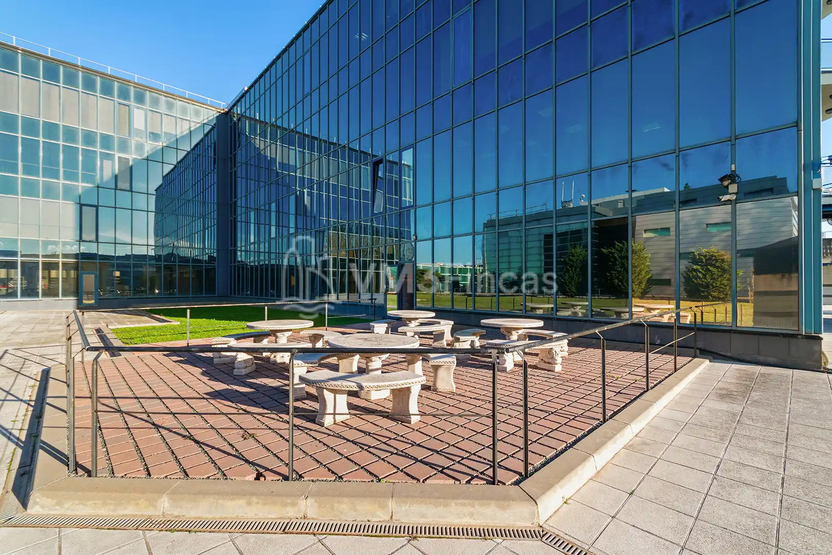 Terrasse von Büro zur Miete in El Prat de Llobregat mit Klimaanlage, Heizung und Terrasse