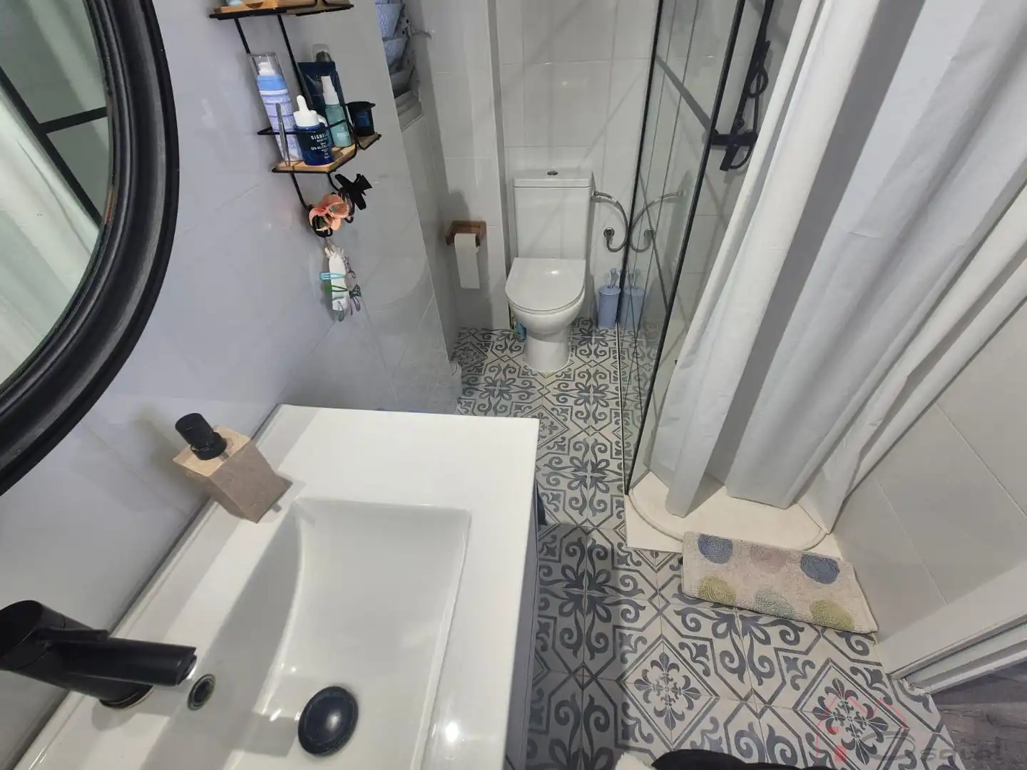 Bathroom of Apartments for sale in Sueca  with Terrace, Storage room and Furnished