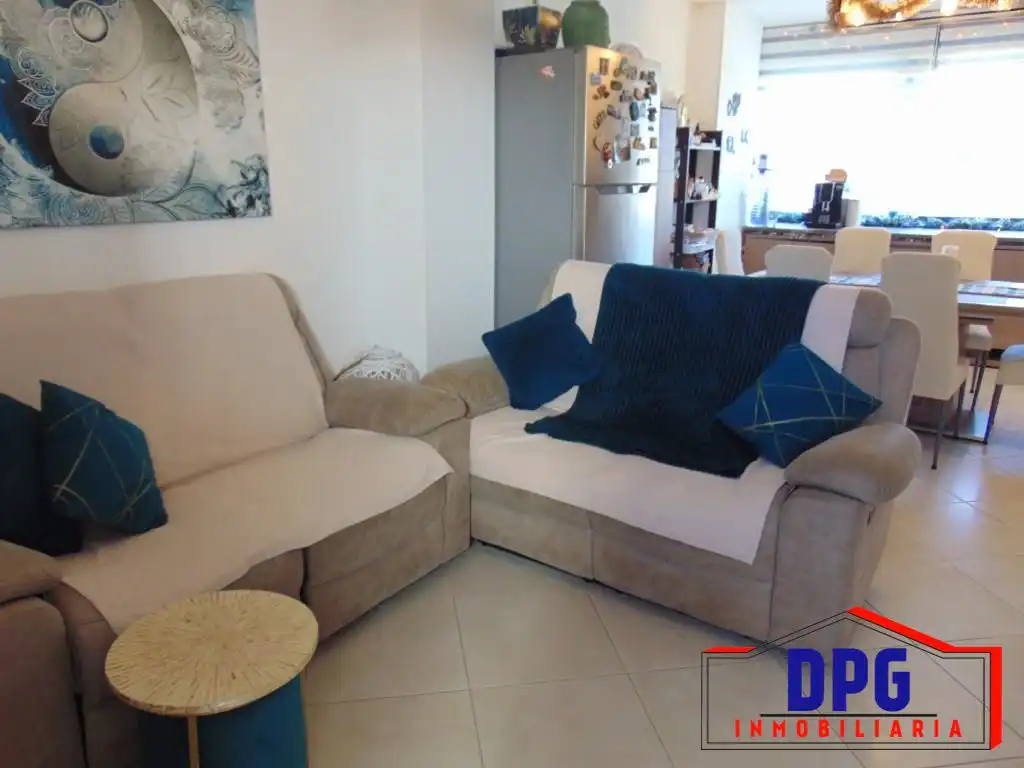 Sala de estar de Piso en venta en Garrucha con Aire acondicionado, Trastero y Piscina comunitaria