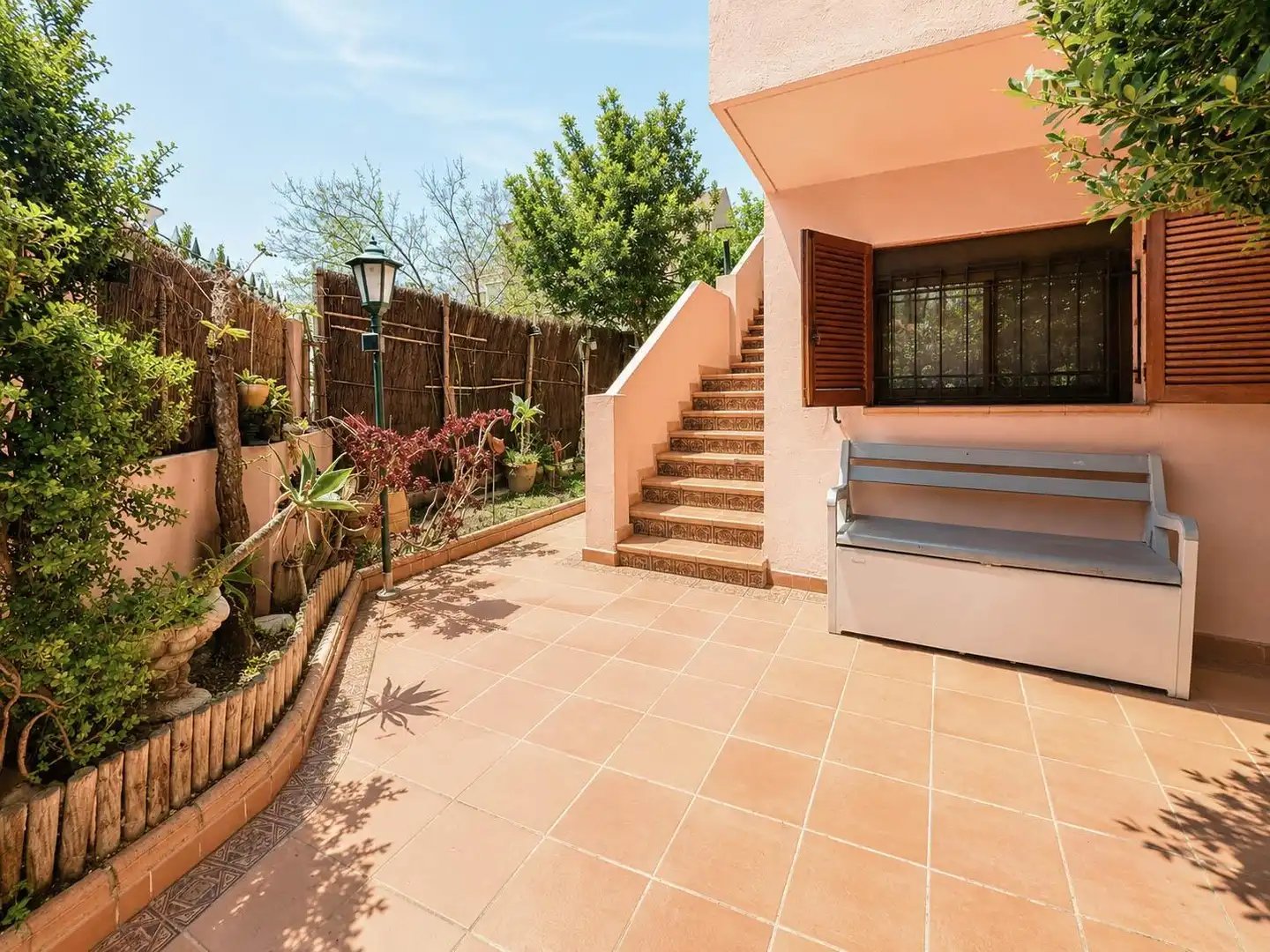 Terraza de Casa adosada de alquiler en Paterna con Amueblado y Piscina comunitaria