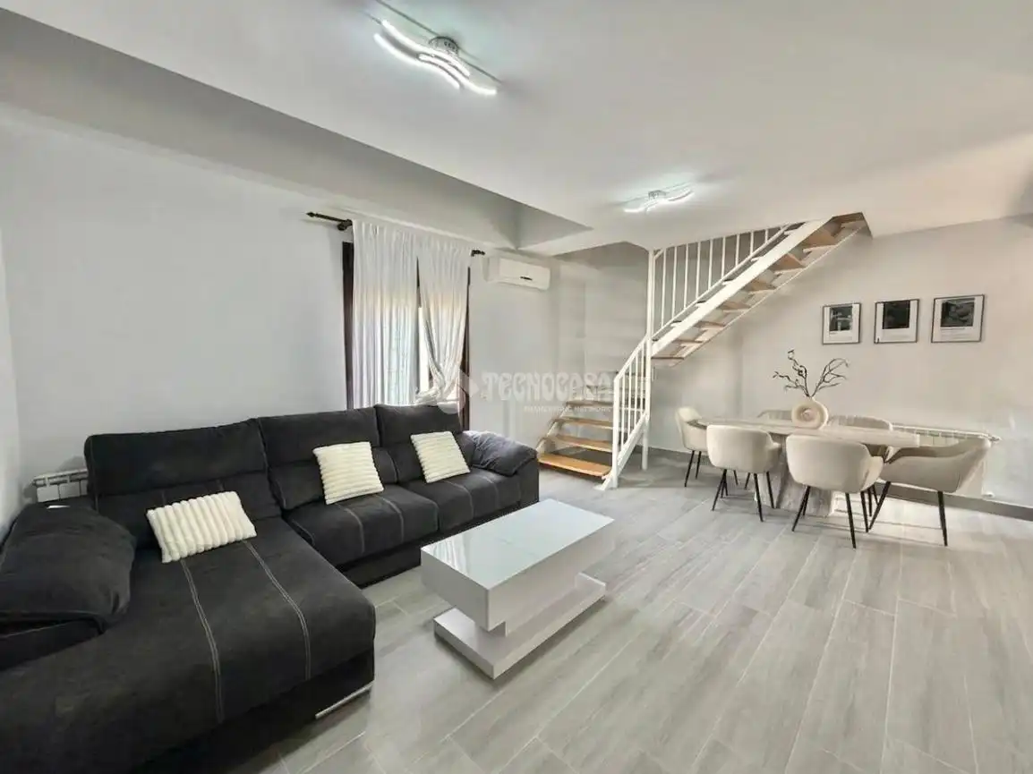 Sala de estar de Piso en venta en Torrejón de Velasco con Aire acondicionado y Calefacción