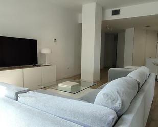 Living room of Flat for sale in  Valencia Capital  with Air Conditioner, Heating and Furnished