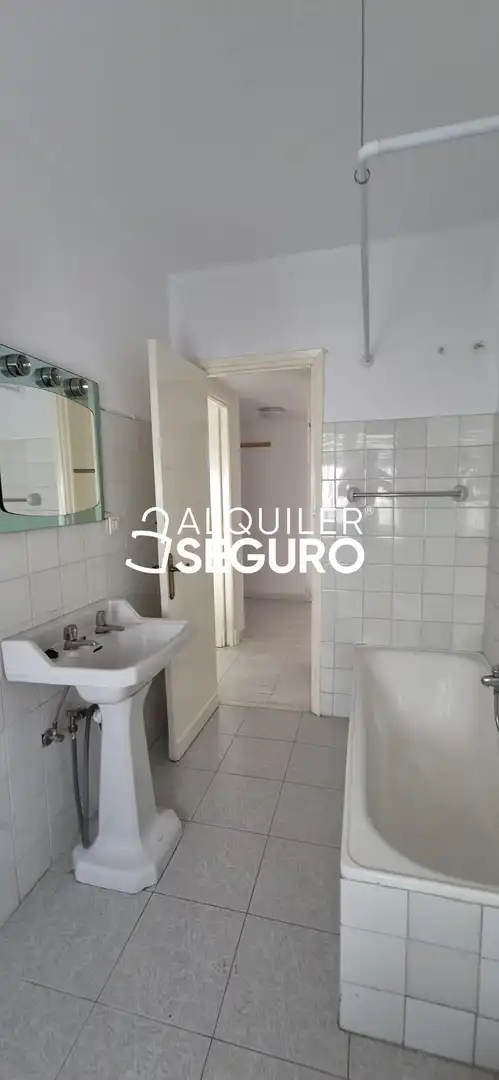 Bedroom of Flat for rent in Lena  with Furnished
