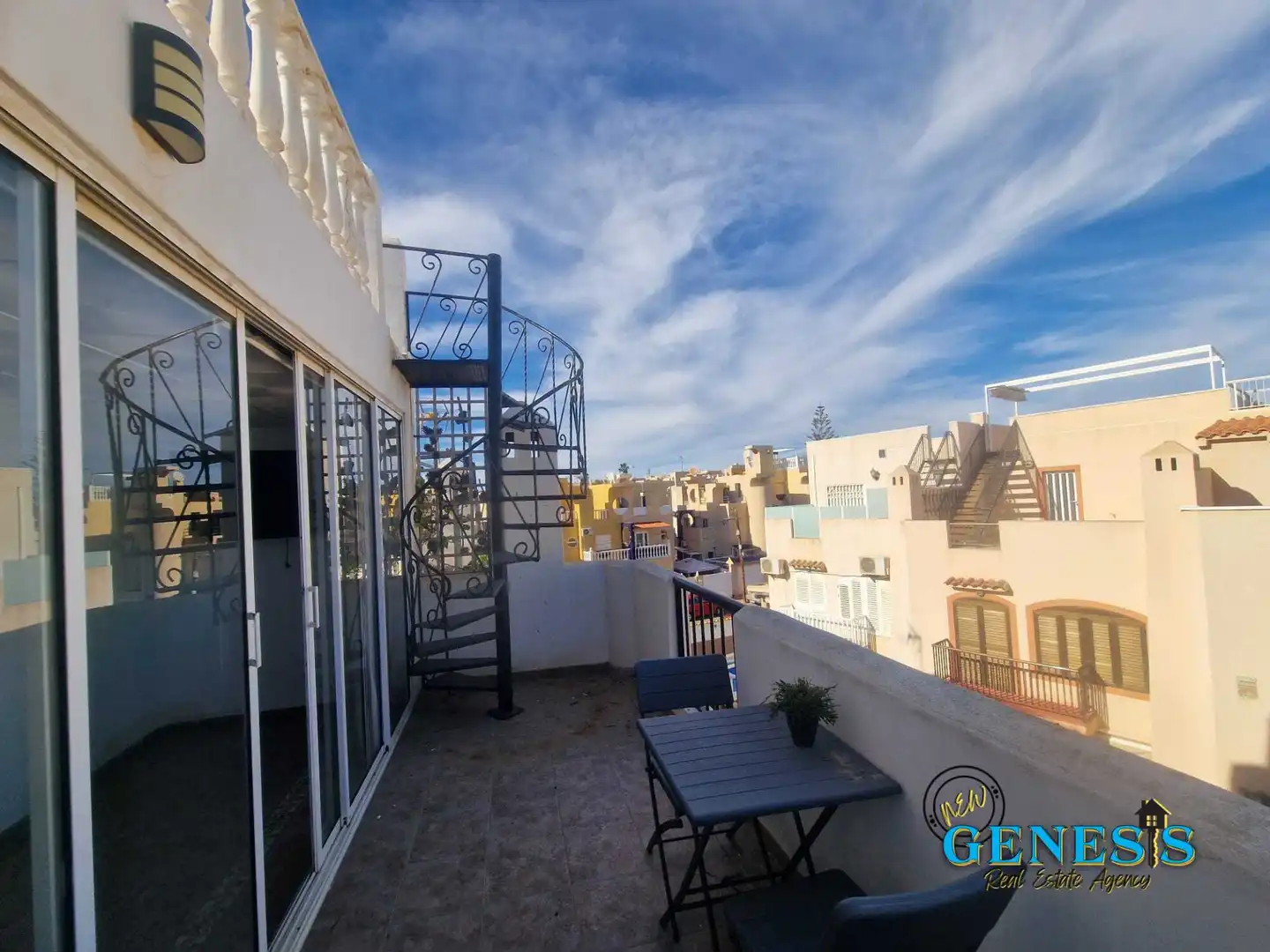 Terrassa de Casa adosada en venda en Torrevieja amb Aire condicionat, Terrassa i Traster
