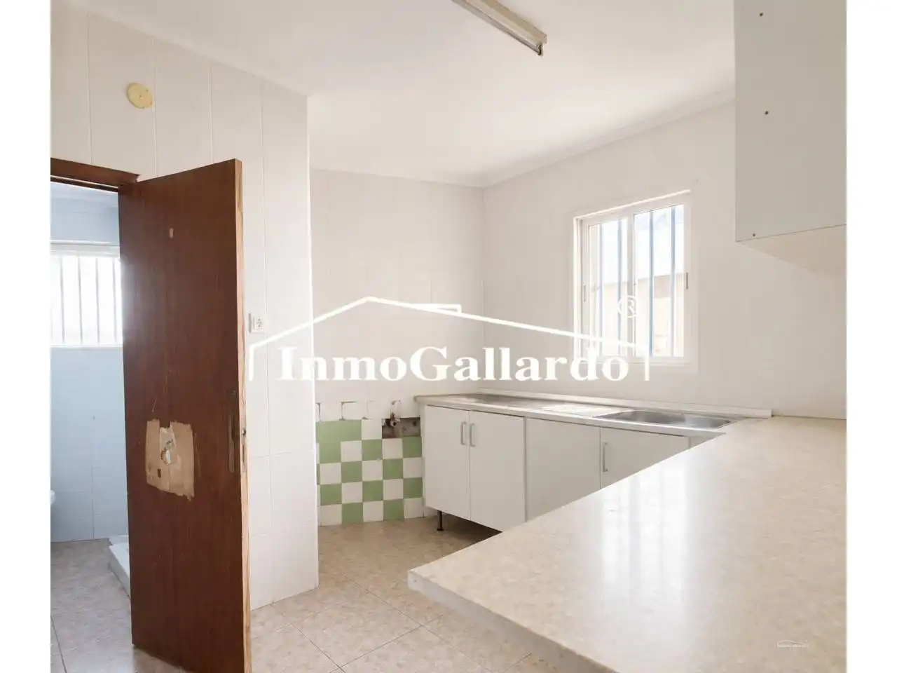 Cuina de Casa o xalet en venda en Vélez-Málaga amb Terrassa
