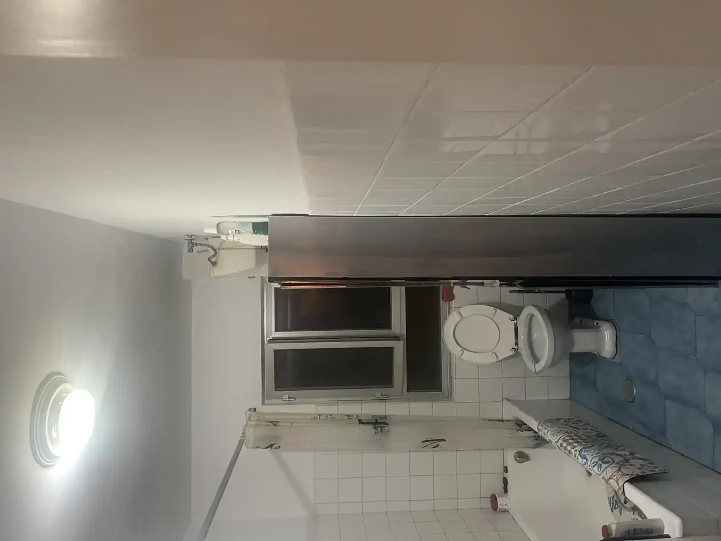 Badezimmer von Wohnung zur Miete in Mieres (Asturias) mit Balkon