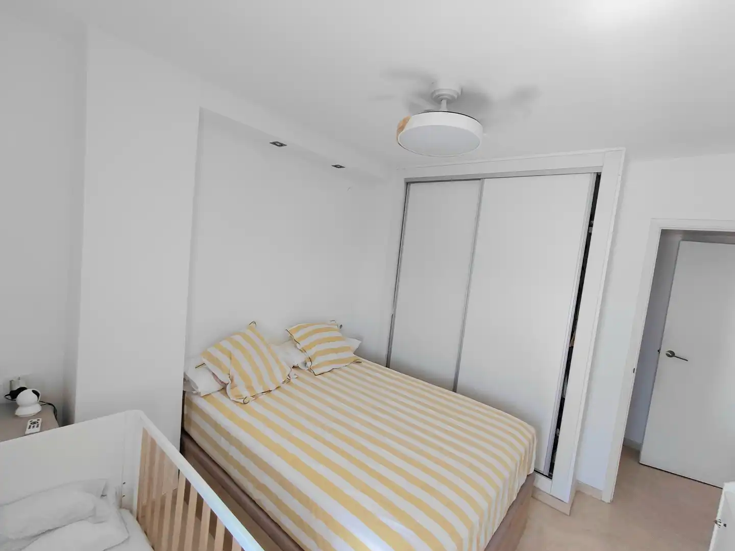 Habitación de Apartamento en venta en Benalmádena con Aire acondicionado, Terraza y Horno