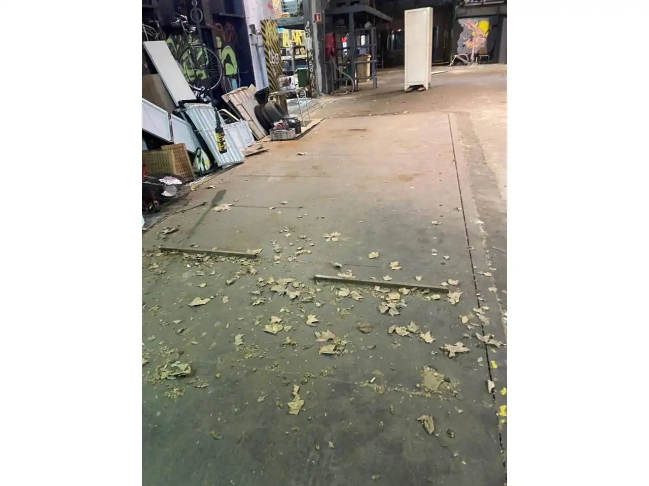 Außenansicht von Fabrikhallen zum Verkauf in Barcelona