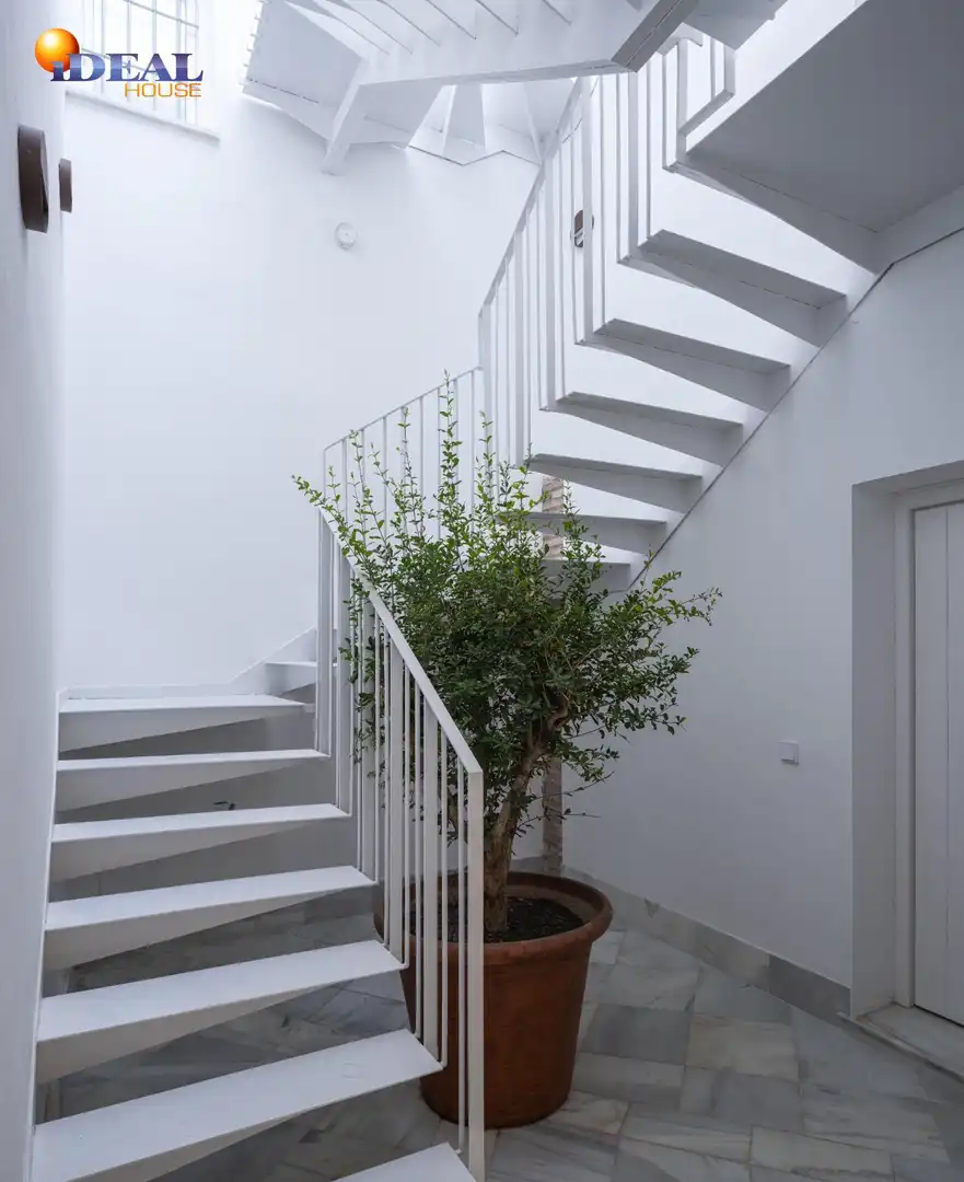 Flat for sale in Granada  with Air Conditioner