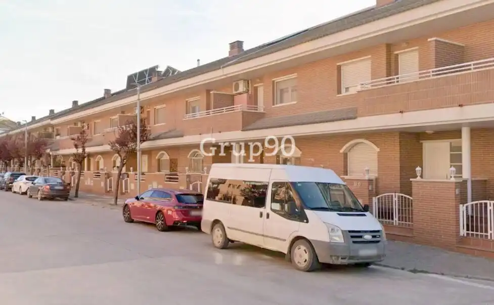 Vista exterior de Casa adosada en venta en Puigverd de Lleida con Aire acondicionado, Calefacción y Parquet
