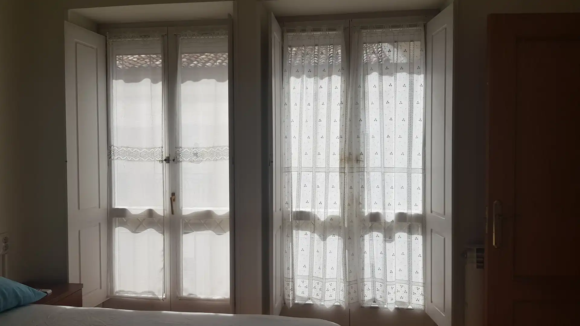 Dormitori de Apartament en venda en Vitoria - Gasteiz amb Calefacció, Parquet i Moblat