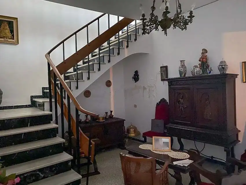 Casa adosada en venda en Dos Hermanas amb Piscina