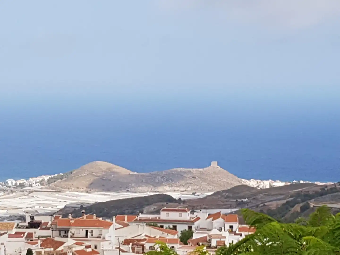 Außenansicht von Wohnung zum Verkauf in Gualchos mit Klimaanlage, Heizung und Terrasse