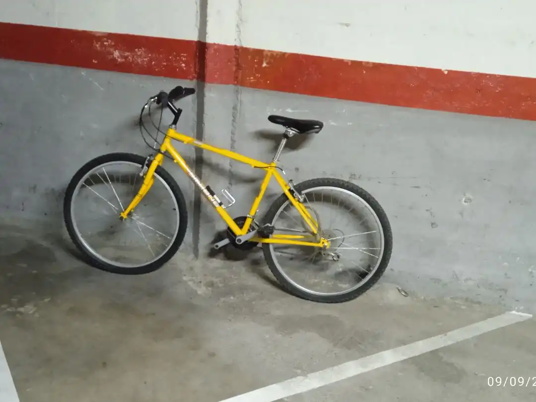 Moto en venda a Joaquim ruyra i oms 4