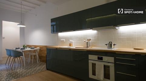 Photo 3 of Flat to rent in El Raval, Barcelona