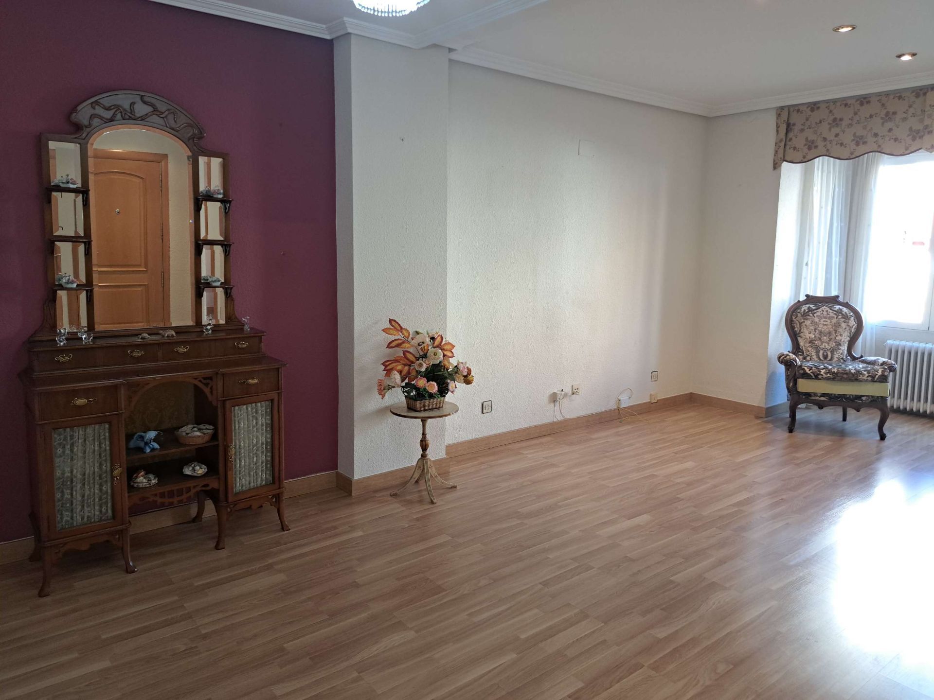 Sala d'estar de Pis en venda en  Zaragoza Capital amb Aire condicionat i Calefacció