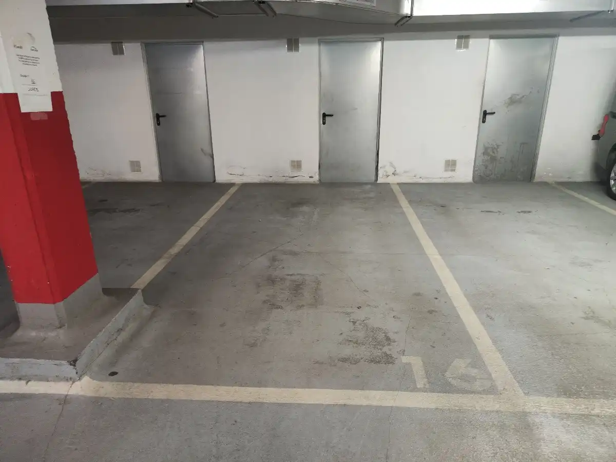 Garaje en venta en GIRONA , Sagnier - Plaça de Catalunya