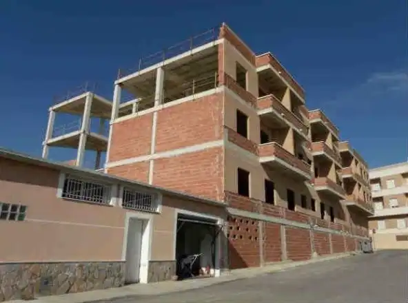 Vista exterior de Edificio en venta en Los Montesinos, Alicante