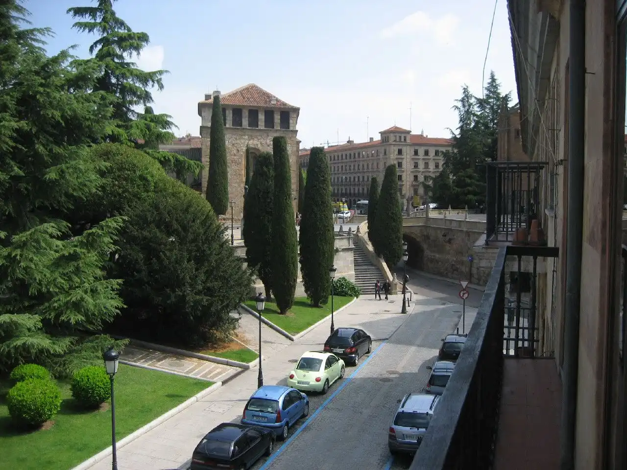 Exterior view of Flat for rent in Salamanca  with Heating, Parquet flooring and Furnished