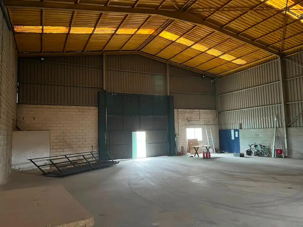 Nave industrial de alquiler en Lugar Lestedo, Boqueixón