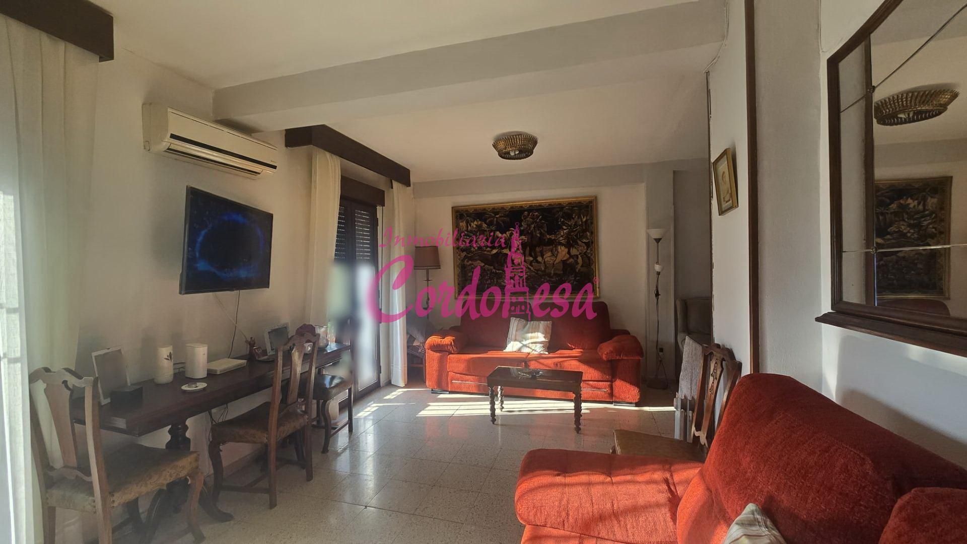 Sala de estar de Piso en venta en  Córdoba Capital con Jardín privado y Balcón