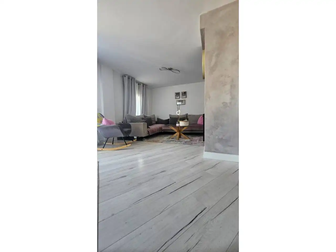 Sala d'estar de Pis en venda en Roquetas de Mar amb Aire condicionat, Terrassa i Moblat
