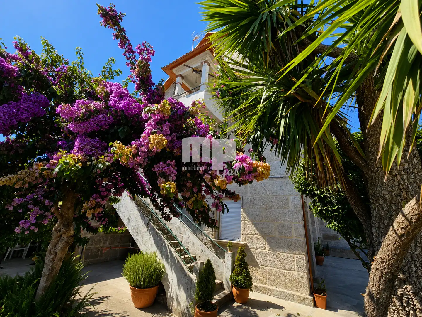 Exterior view of Houses for sale in Comesaña - Matamá