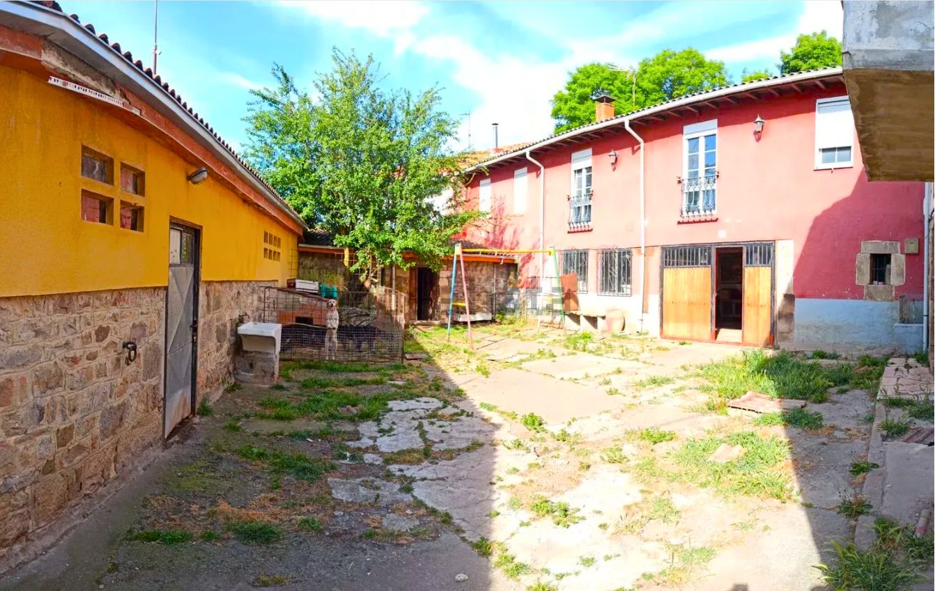 Exterior view of House or chalet for sale in Campoo de Enmedio  with Private garden, Terrace and Storage room