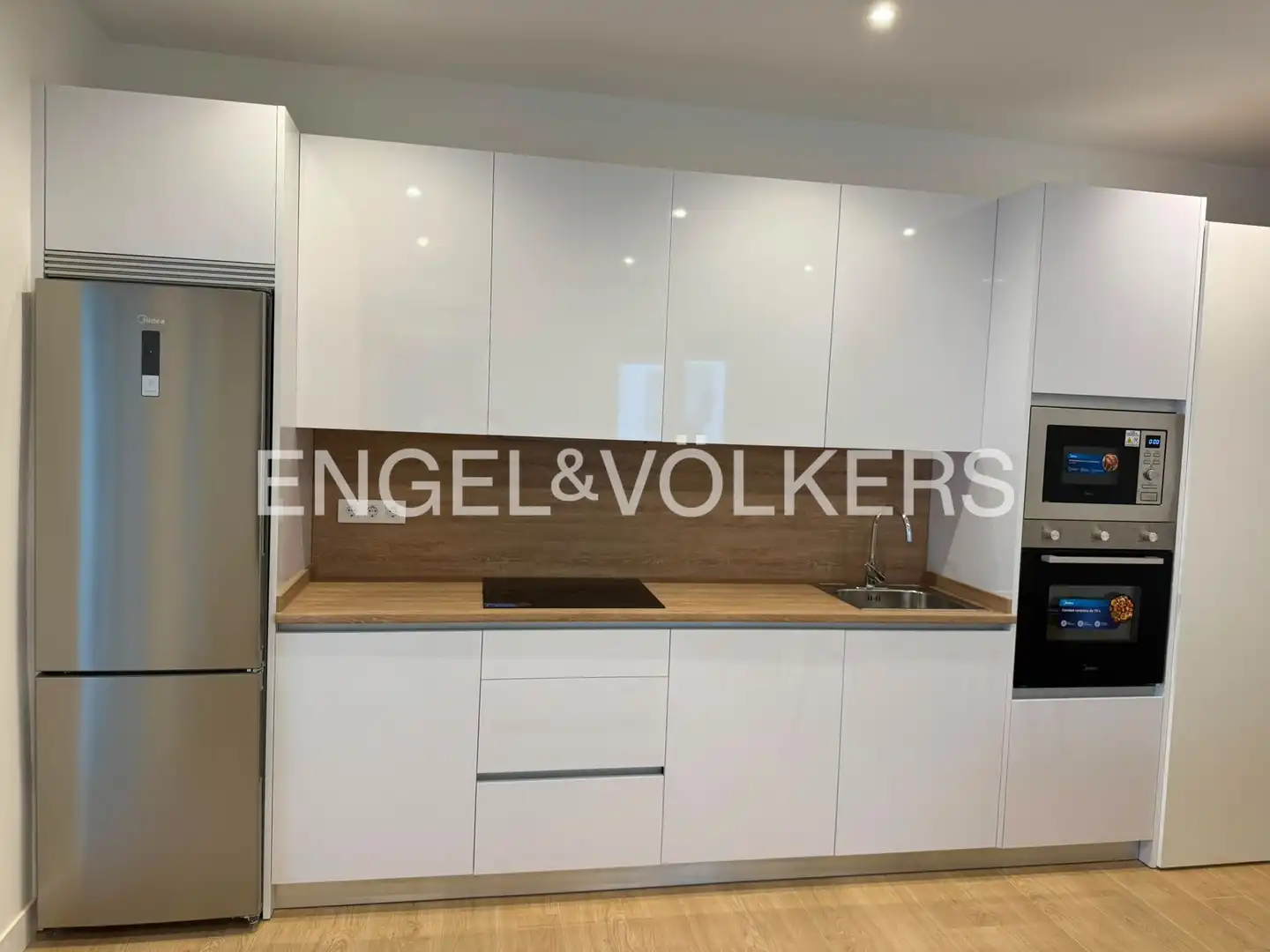 Kitchen of Flat for rent in Madrid  with Air Conditioner, Heating and Furnished