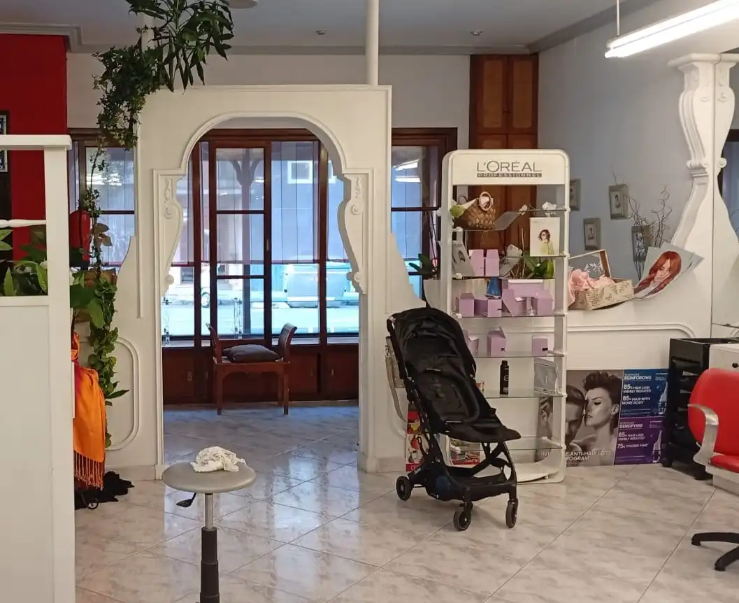 Local en venda en Gijón  amb Calefacció i Moblat