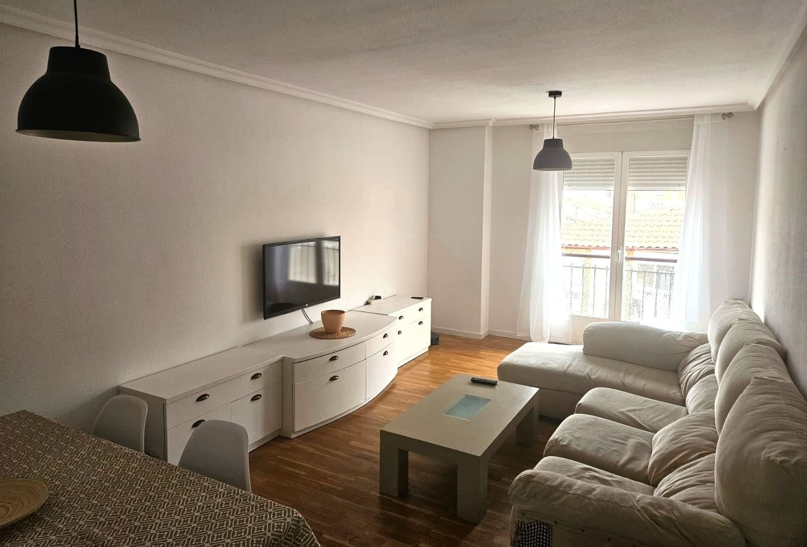 Sala de estar de Piso de alquiler en Salamanca Capital con Calefacción y Parquet