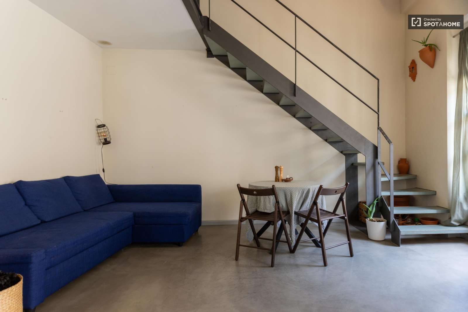 Apartment to share in El Pilar