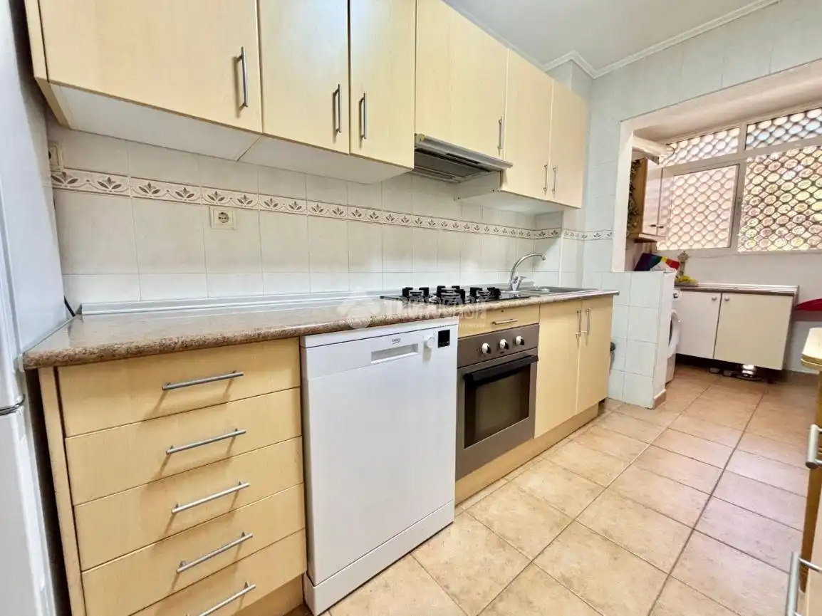 Kitchen of Flat for sale in Benalmádena  with Air Conditioner, Heating and Parquet flooring
