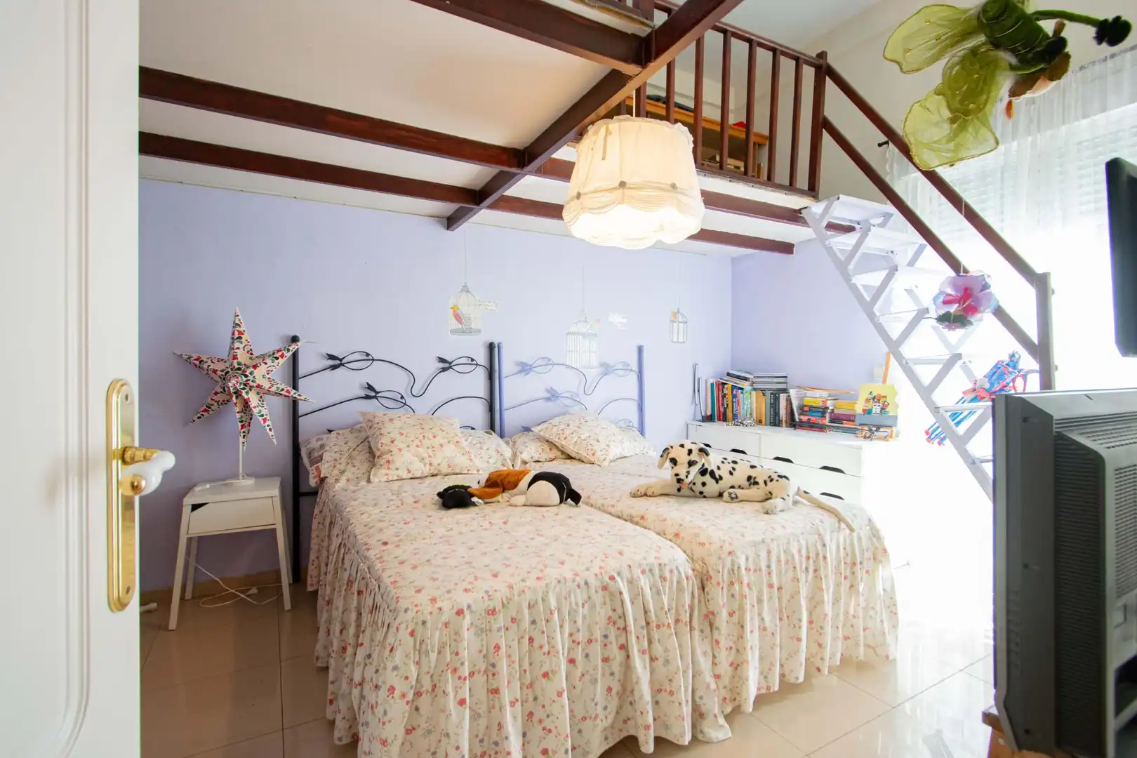 Dormitori de Casa o xalet en venda en Sevilla amb Aire condicionat i Terrassa