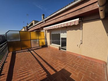 Duplex con ascensore in vendita a Calle Escolas