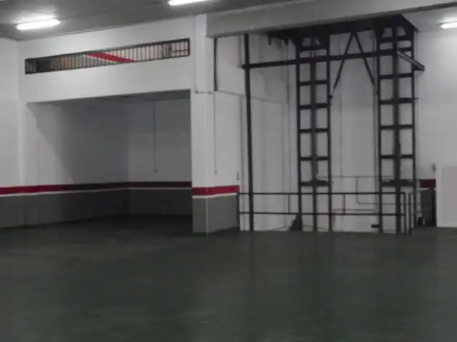 Fabrikhallen zur Miete in Agüimes