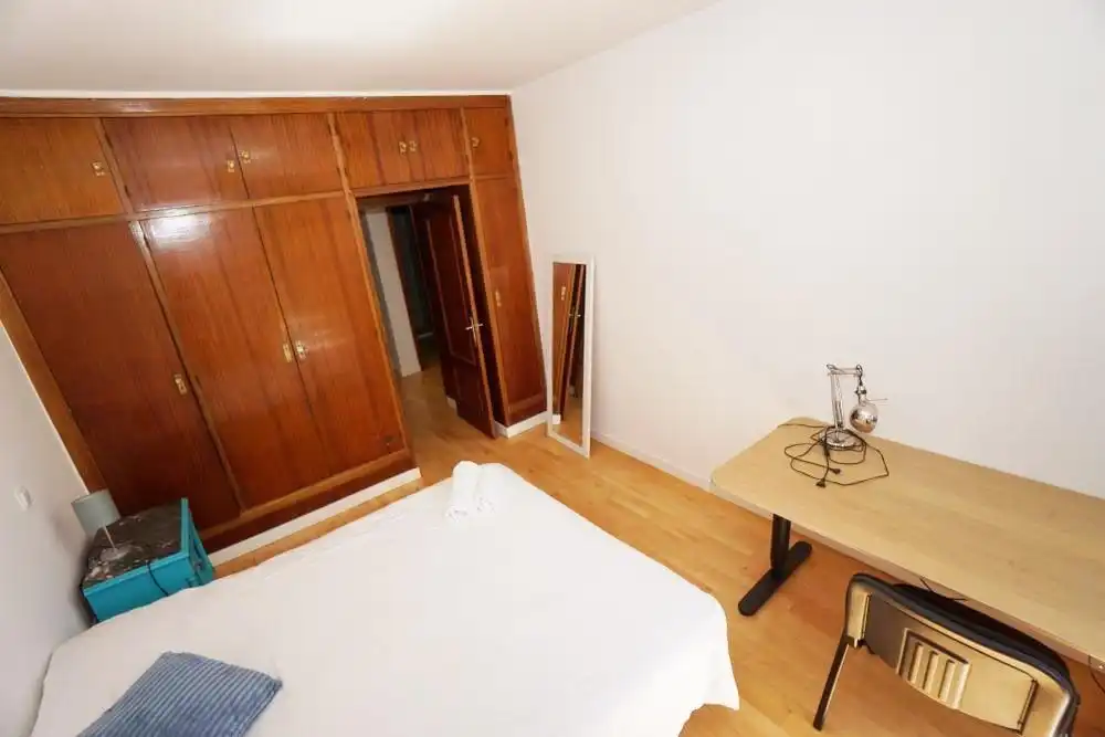 Habitación de Piso de alquiler en Madrid con Calefacción y Amueblado