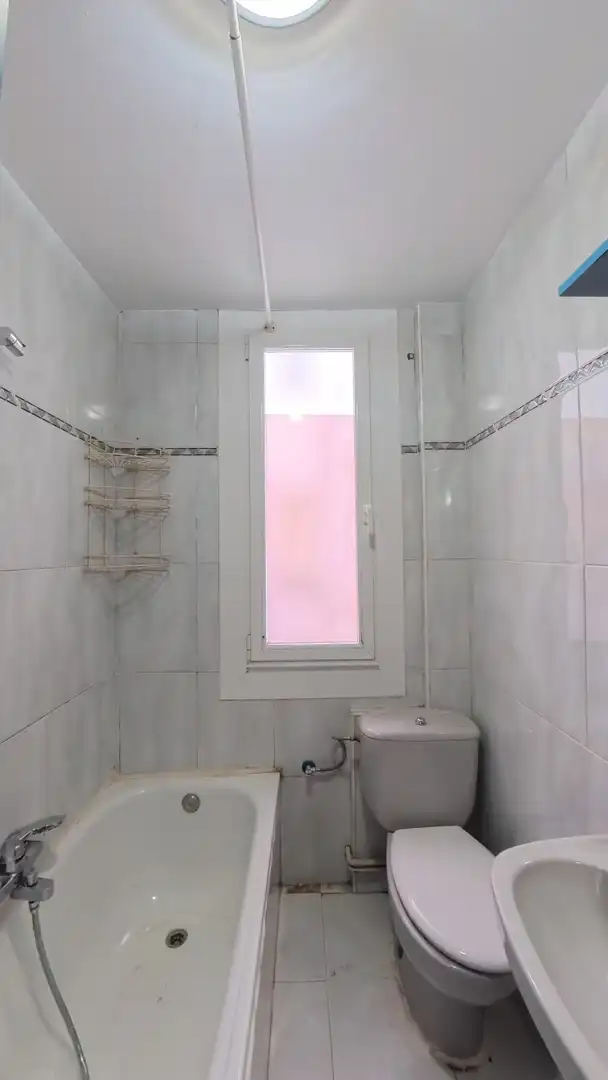 Baño de Piso en venta en  Logroño con Calefacción, Parquet y Trastero