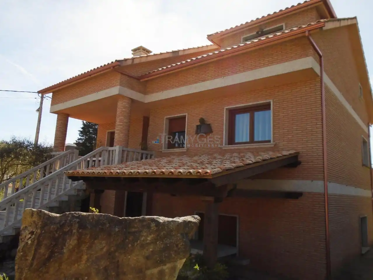 Vista exterior de Casa o xalet en venda en A Guarda   amb Calefacció, Jardí privat i Parquet