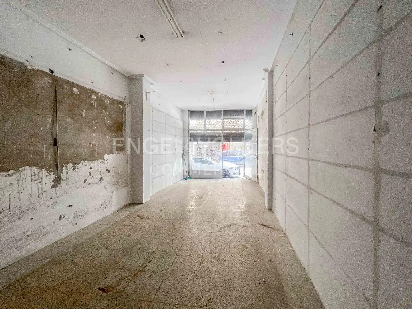 Commercial properties for sale in Santander
