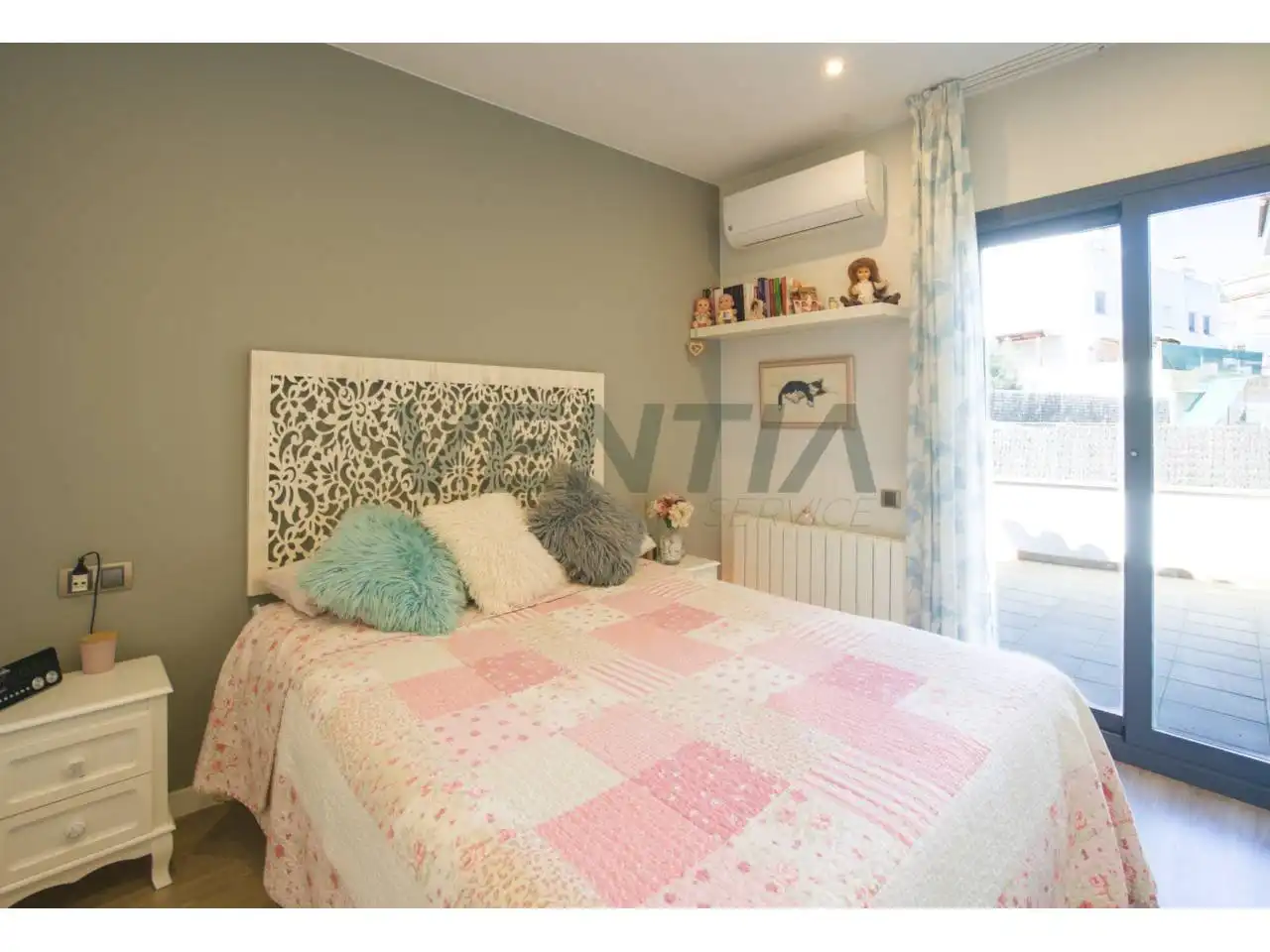 Bedroom of Houses for sale in Sant Feliu de Codines  with Air Conditioner, Heating and Private garden