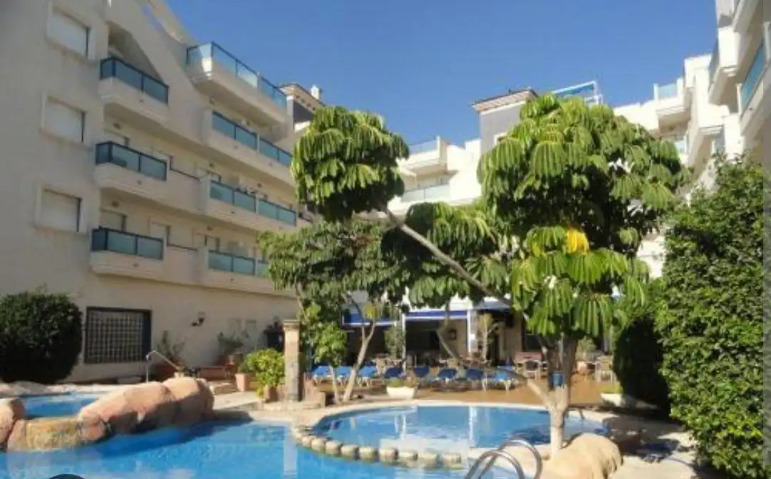 Piscina de Apartament en venda en Orihuela amb Aire condicionat, Jardí privat i Terrassa