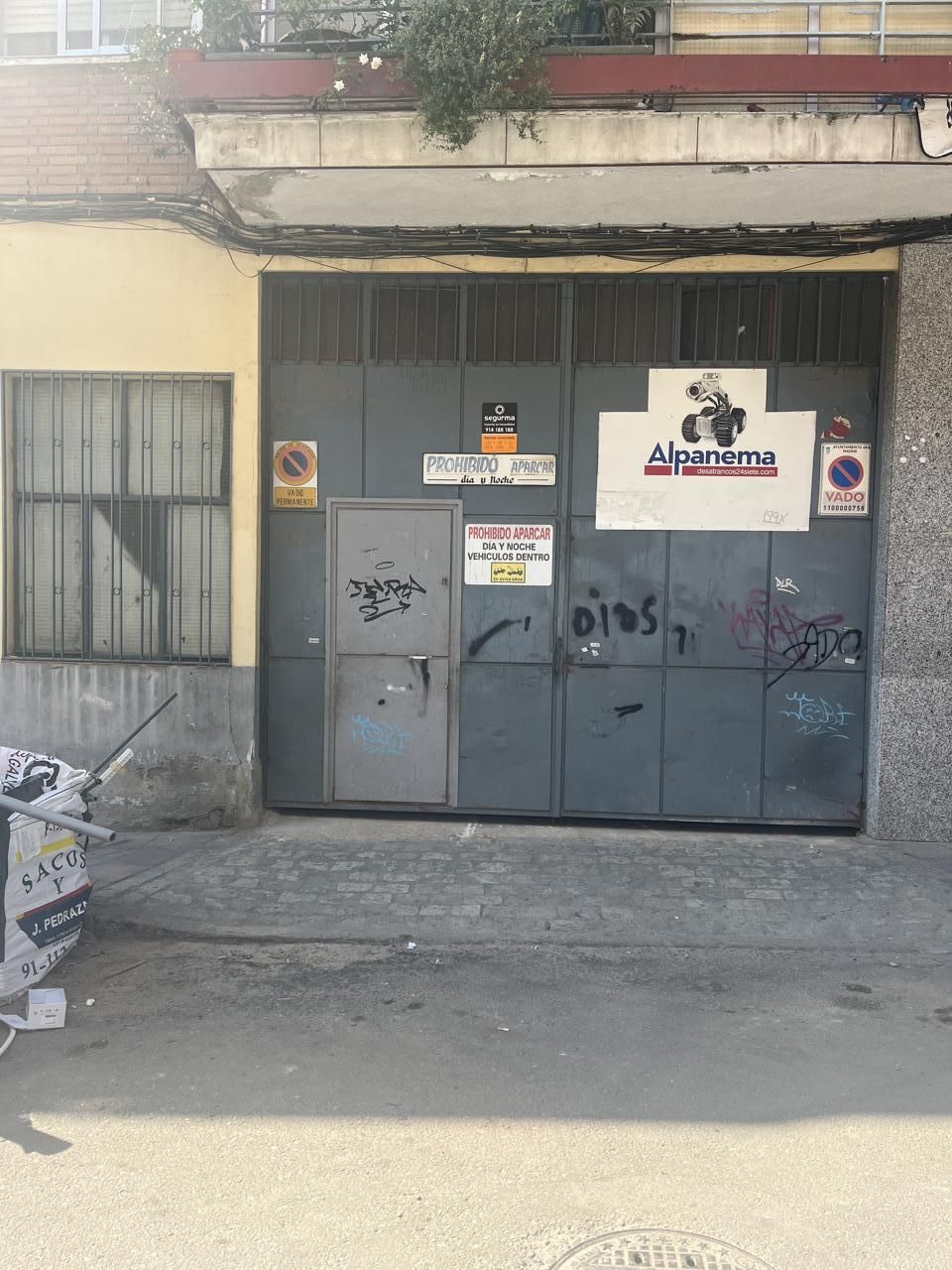 Vista exterior de Local de lloguer en  Madrid Capital