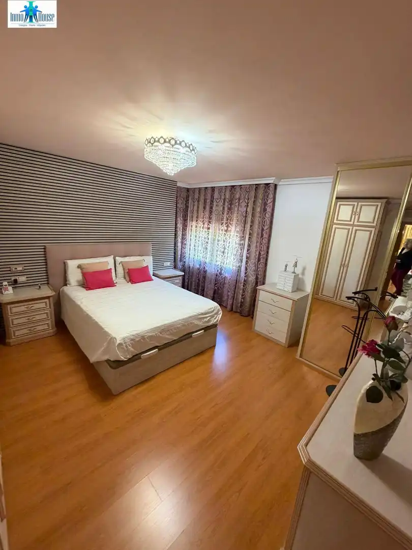 Bedroom of Detached homes for sale in Albacete  with Air Conditioner, Heating and Private garden