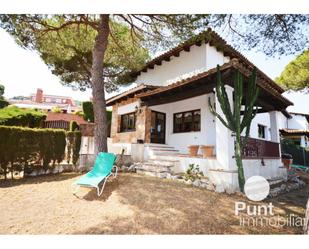 Exterior view of House or chalet for sale in Vilassar de Dalt  with Private garden, Terrace and Furnished